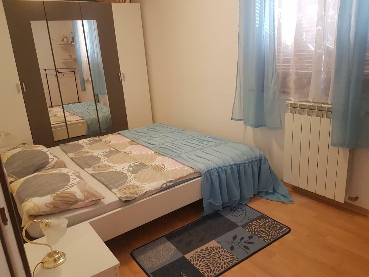 App Ena Apartamento Umago Exterior foto